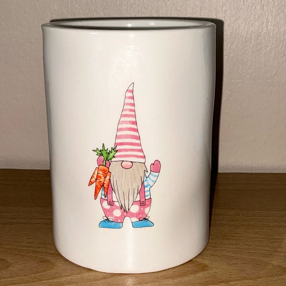 Rae Dunn Double Sided Easter Gnome Carrot Cake Candle